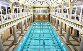 Londonskaya SPA Hotel